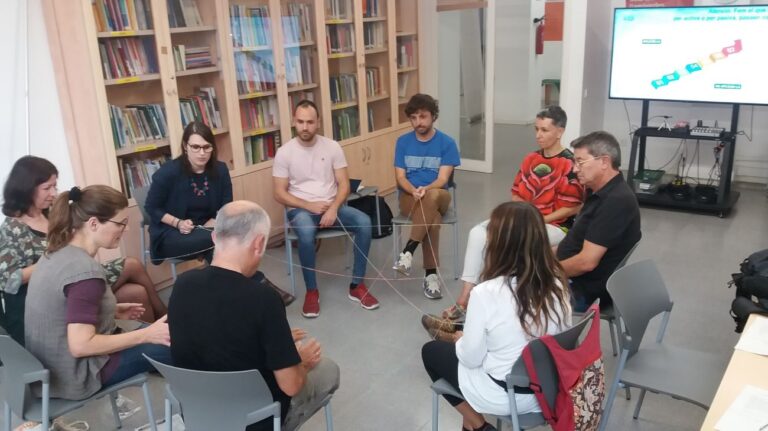 OpiniónAprender la esperanza: política, educación y resistencia Formación del profesorado sobre cómo abordar temas controvertidos en el aula, siguiendo la escalera de prevención