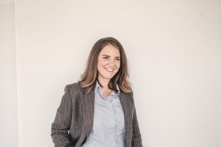 EntrevistaBianca Thoilliez: “La educación es la manifestación de una voluntad colectiva de continuidad”