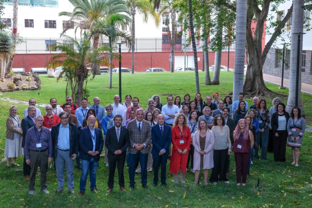 Asamblea de la CoDE en la universidad de Las Palmas de Gran Canaria el pasado mes de noviembre donde aparecen el secretario general de universidades y la directora general de Evaluación y Cooperación Territorial del MEFPD