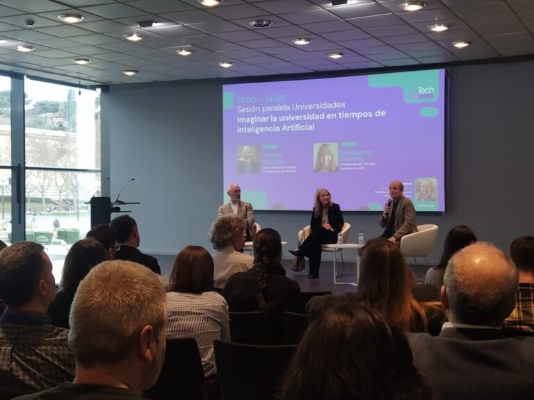 Celebración de una mesa redonda sobre IA y universidad